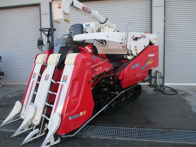 コンバイン GC328 写真４