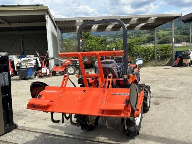 トラクター GB175MABSP 写真２