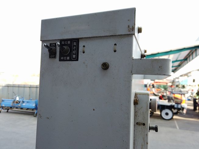 リフター・昇降機 動画有♪【埼玉県】LU-207L3 楽だ君 写真６