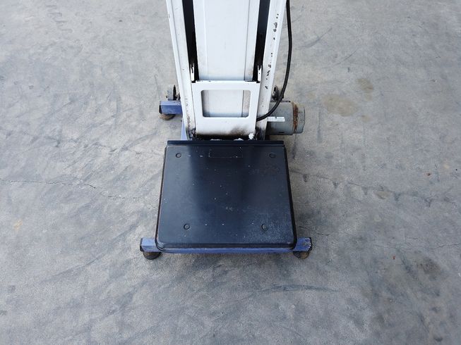 リフター・昇降機 動画有♪【埼玉県】LU-207L3 楽だ君 写真７