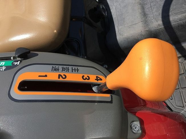 トラクター CT226 (フルクローラー) 写真10