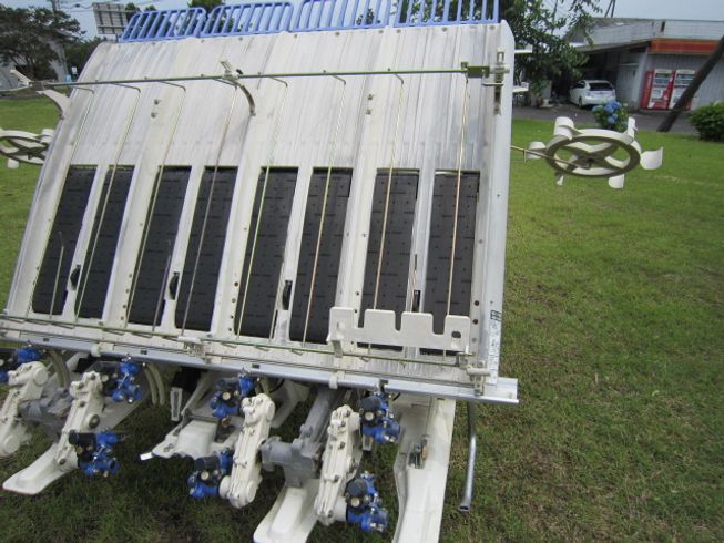 田植機 PQZ４-DULF 写真５