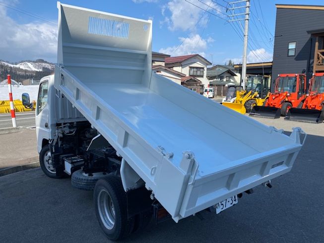 2ｔ低床ダンプ PA-FE71DBD 写真３