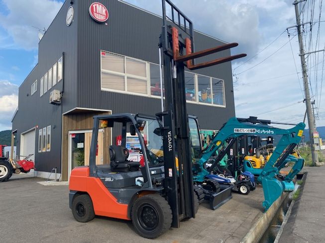 フォークリフト 8FG35J 写真２