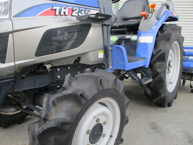 トラクター TH235－Q 写真５