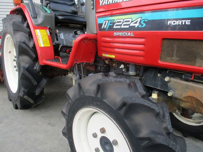 トラクター AF224S 写真３