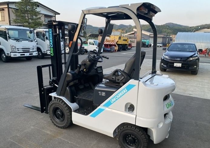 フォークリフト FGE15T5 写真４