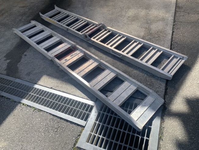 アルミブリッジ NSBW240-30-0.8 写真３