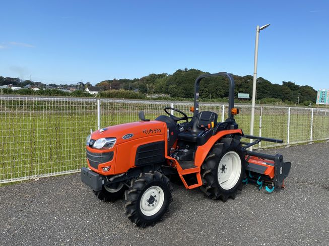 クボタ トラクター 写真