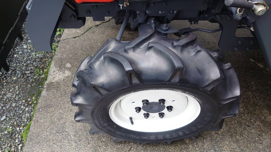 トラクター GB180 写真７