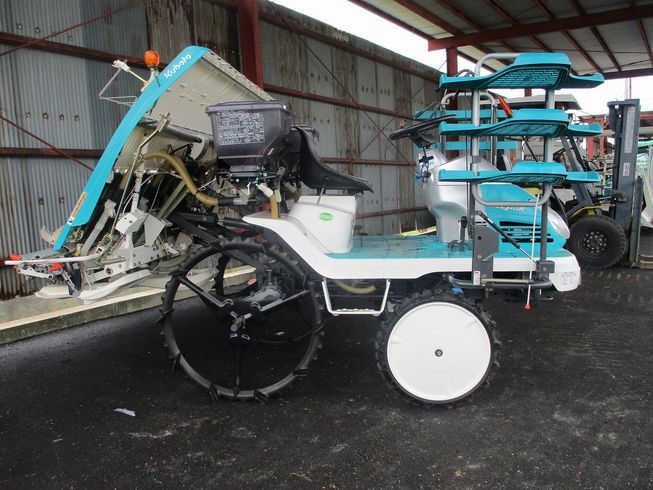 田植機 SPU500 写真３