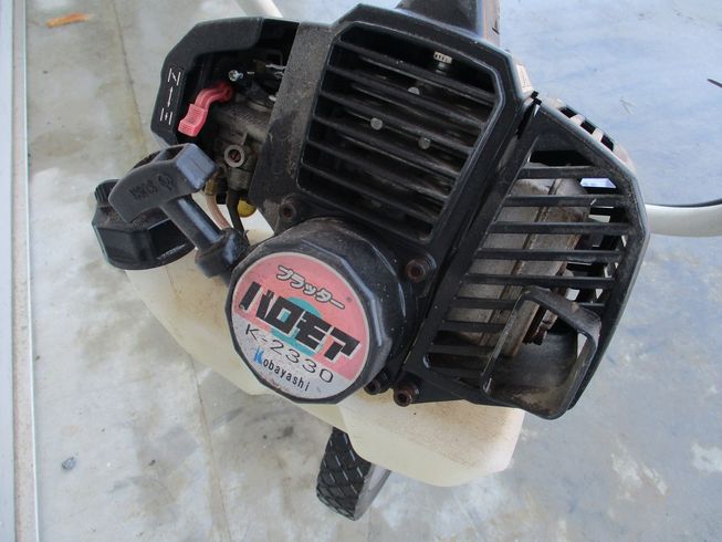 草刈機 k-2330 写真３