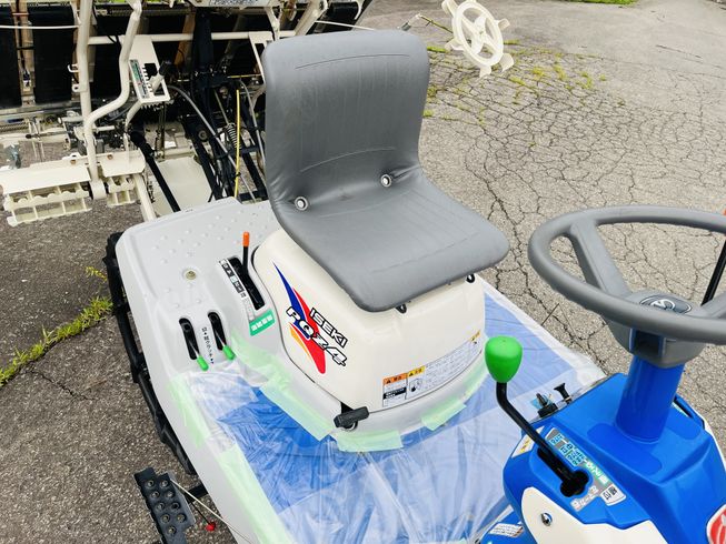 田植機 PQZ4-VL 写真８