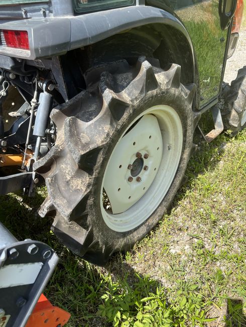 トラクター T245DQBMAPP 写真５