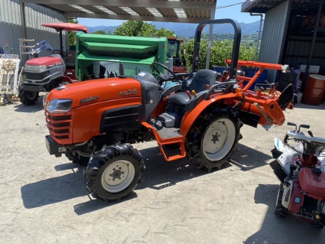 トラクター KB16MA 写真４