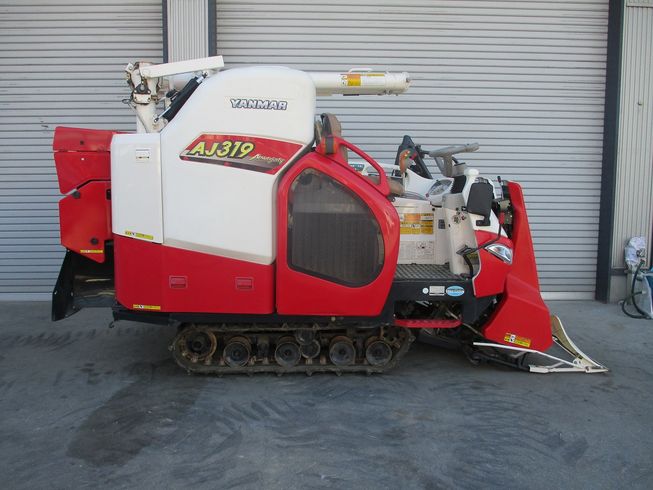 コンバイン AJ319 写真２