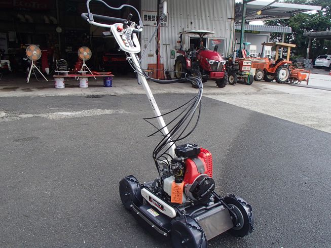 草刈機 AZ853 写真３