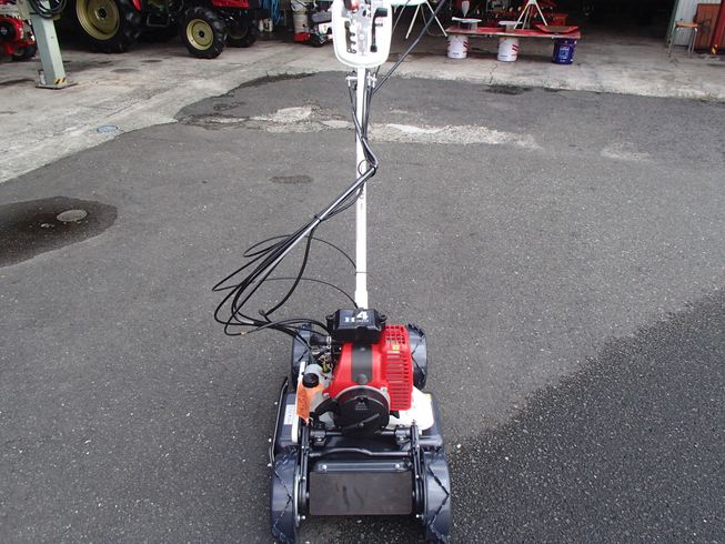 草刈機 AZ853 写真２