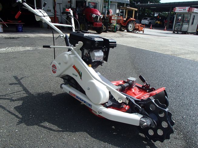 草刈機 AZ746F 写真３