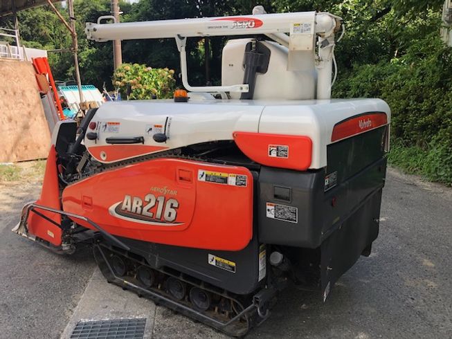 コンバイン AR216 写真６