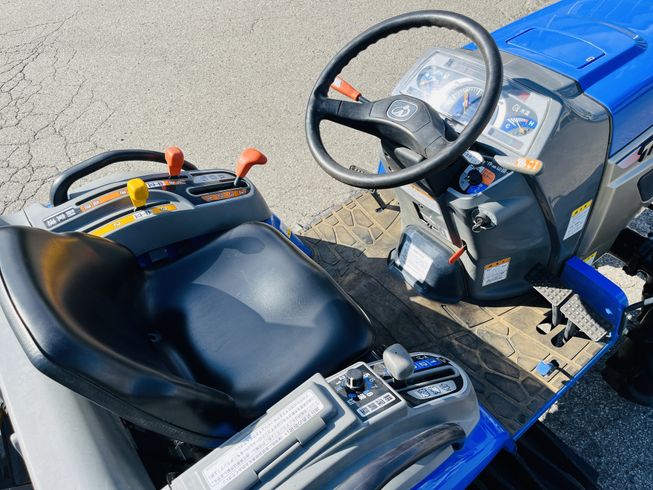 トラクター TH265-CHB 写真８