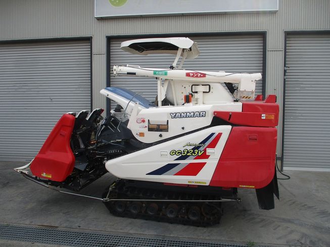 コンバイン GC323V 写真４