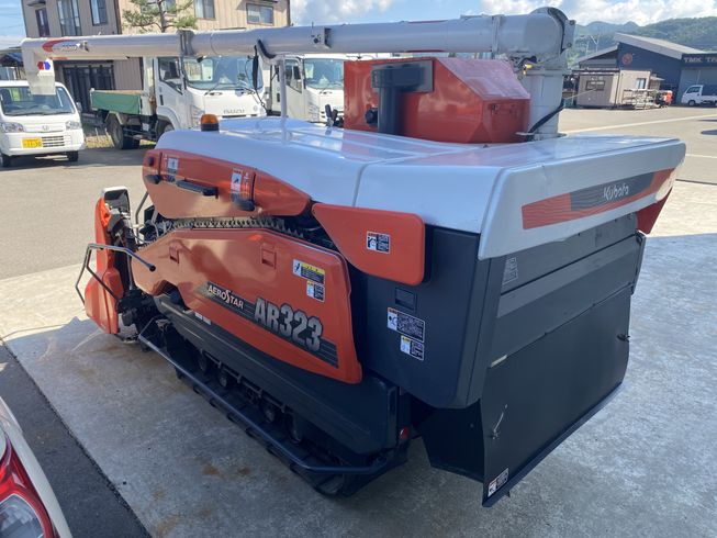 コンバイン AR323G-DXW2 写真３