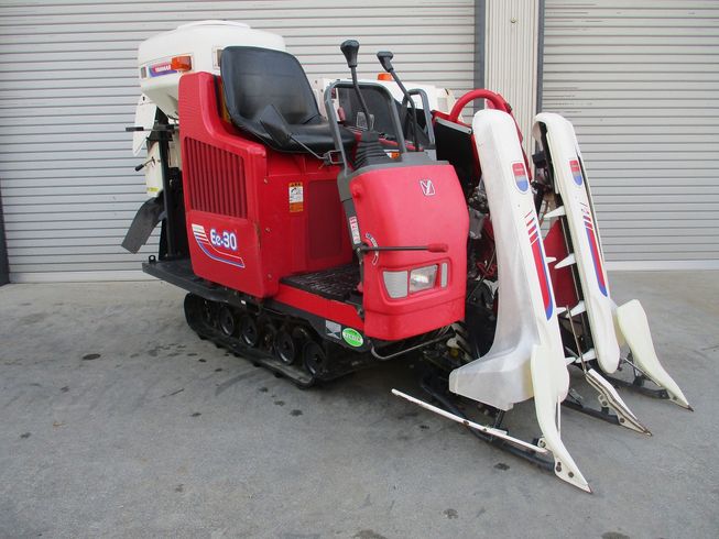 コンバイン Ee30 写真２