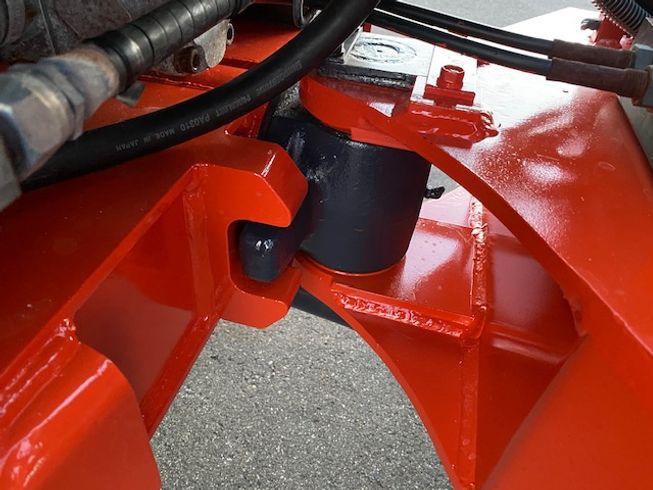 タイヤショベル　ホイールローダー R330 写真６