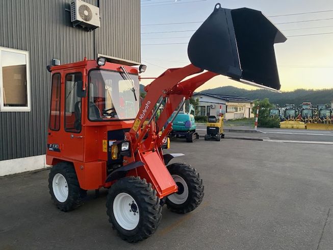 タイヤショベル　ホイールローダー R330 写真５