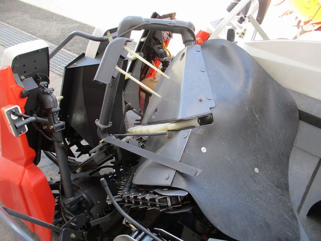 コンバイン ARN317 写真９