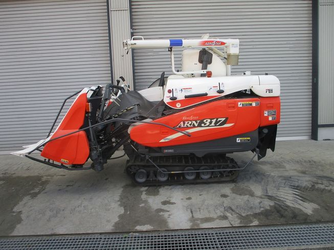 コンバイン ARN317 写真３