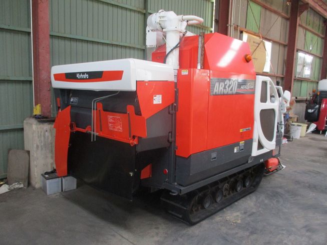 コンバイン AR320GDXMW 写真３