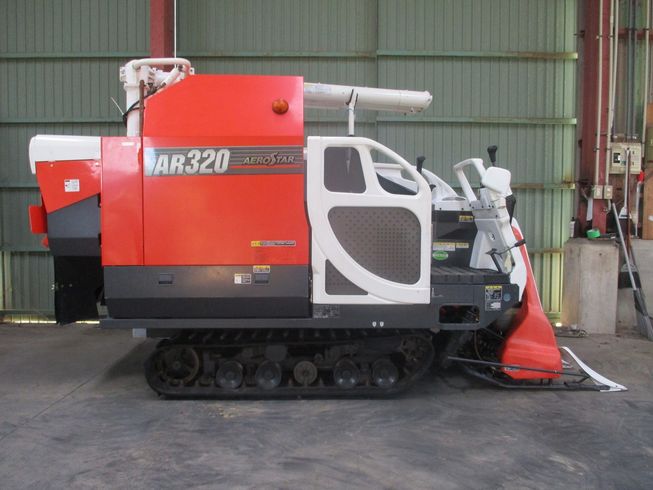 コンバイン AR320GDXMW 写真４