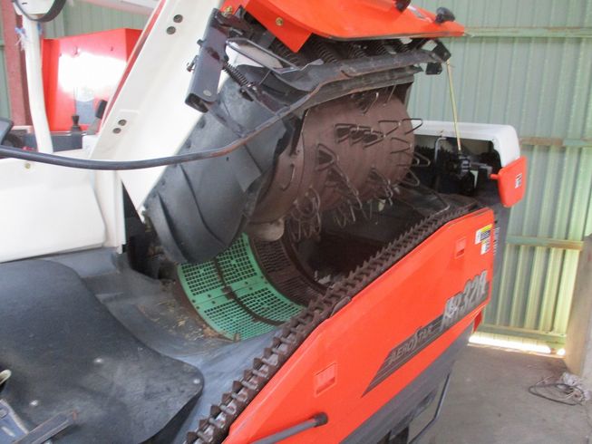 コンバイン AR320GDXMW 写真10