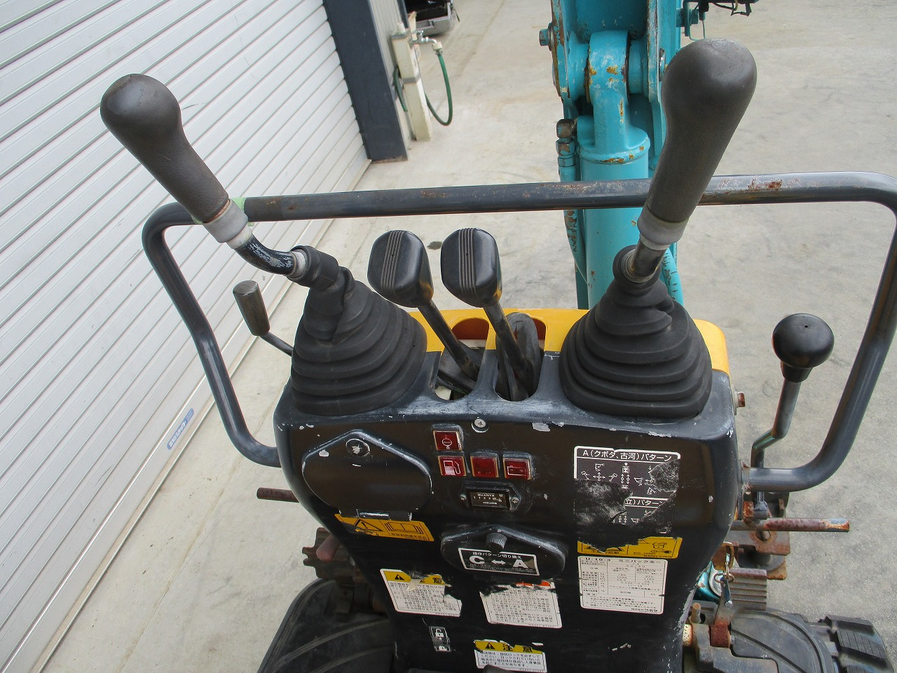 バックホー U-10 写真５