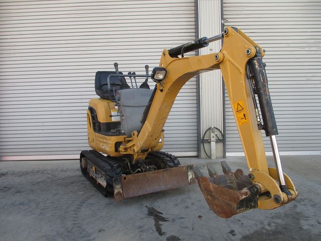 バックホー 008CR 写真２