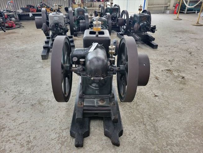 発動機 UF 写真４