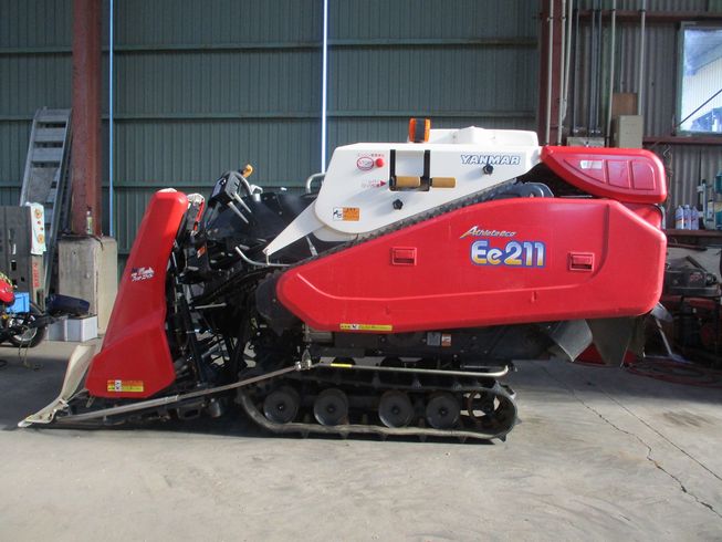 コンバイン Ee211 写真４