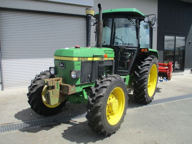 トラクター 2250 写真２