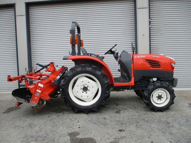 トラクター KT230F 写真３