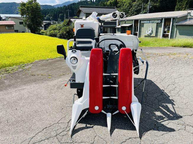 コンバイン V211A 写真３