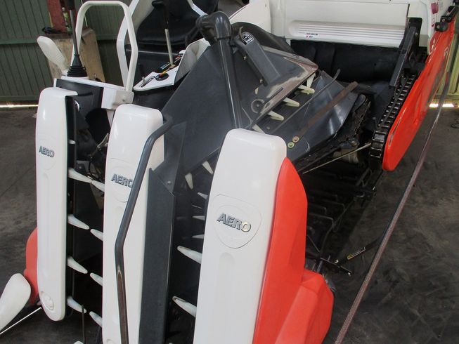 コンバイン AR317 写真８