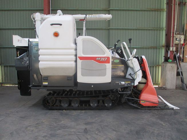 コンバイン AR317 写真３