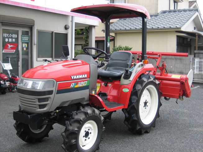 トラクター AF120VPUKS5ME 写真２