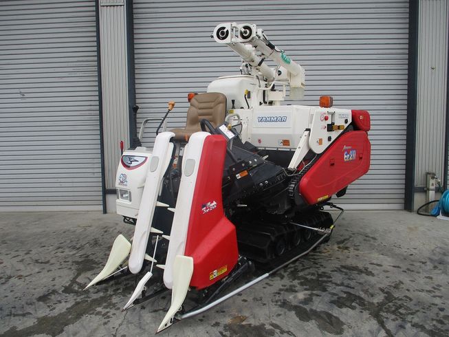 コンバイン Ee211G 写真４