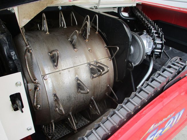 コンバイン Ee211G 写真３