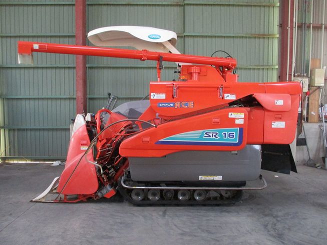 コンバイン SR16A 写真２