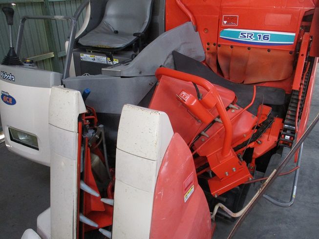 コンバイン SR16A 写真６