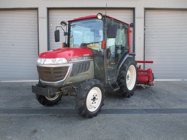 トラクター EF326V 写真２